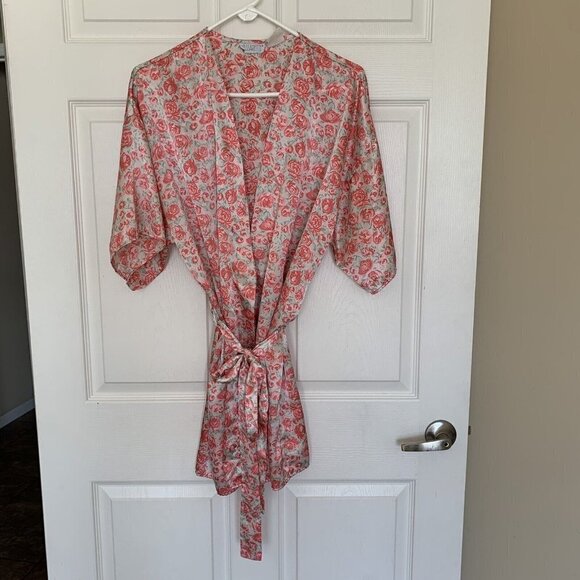 Vassarette Vintage Women’s Medium Pink Green Satin Floral Kimono Robe - Picture 1 of 10
